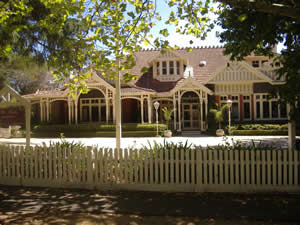 Edwardian-style house